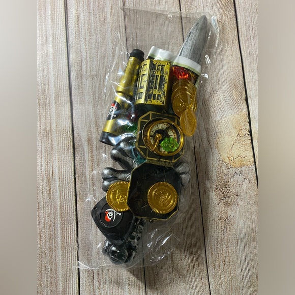 🏴‍☠️ Girl’s Pirate Costume - Picture 7 of 11